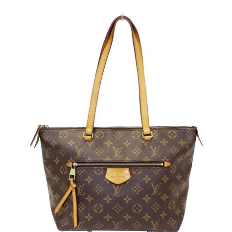 louis vuitton iena pm.